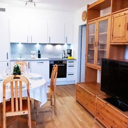 New, Quiet Flat Next To U1, Vic, Shopping Mall,... Wina Bagian luar foto