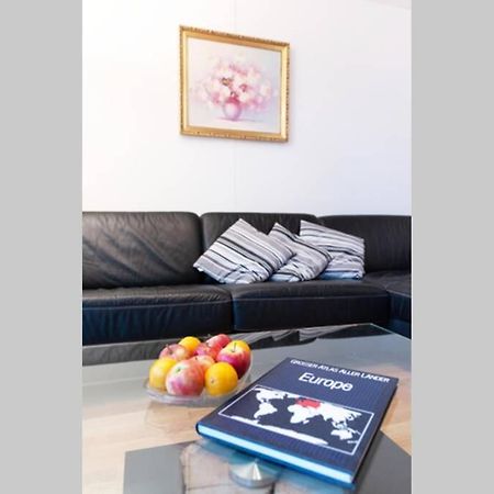 New, Quiet Flat Next To U1, Vic, Shopping Mall,... Wina Bagian luar foto