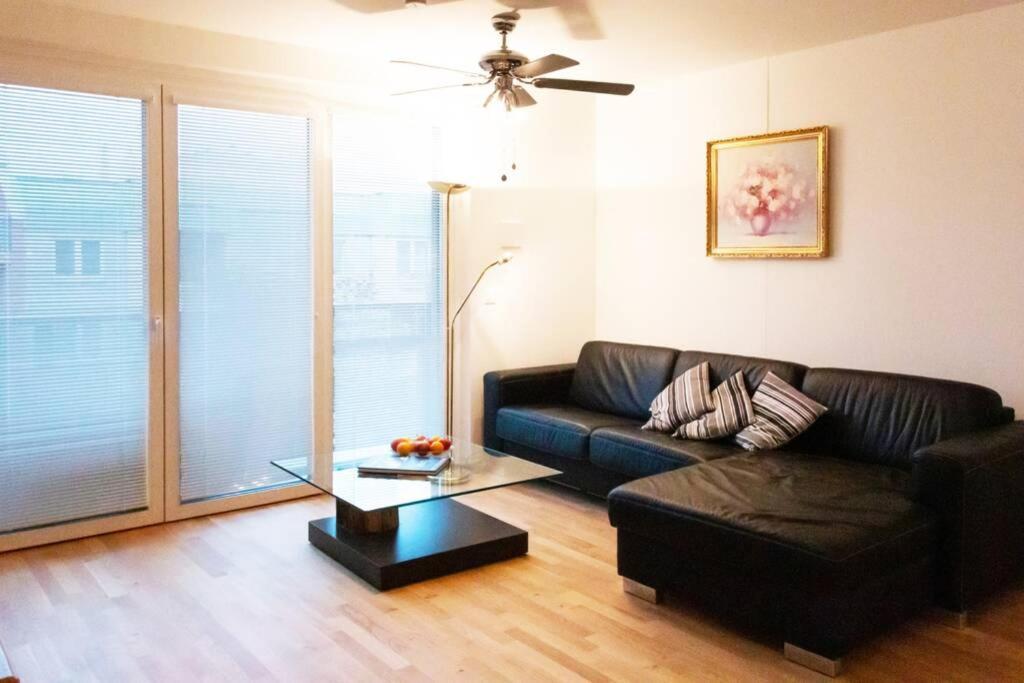 New, Quiet Flat Next To U1, Vic, Shopping Mall,... Wina Bagian luar foto