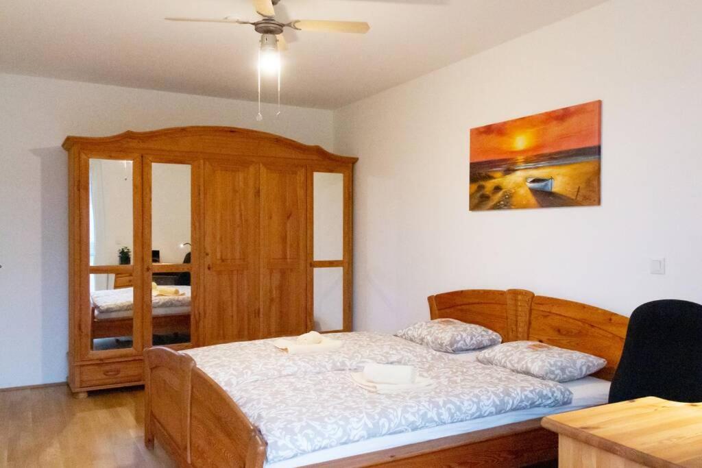 New, Quiet Flat Next To U1, Vic, Shopping Mall,... Wina Bagian luar foto